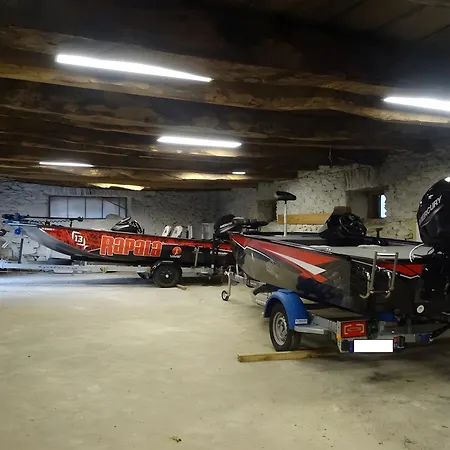 Holiday home Les 2 Chouettes Curan